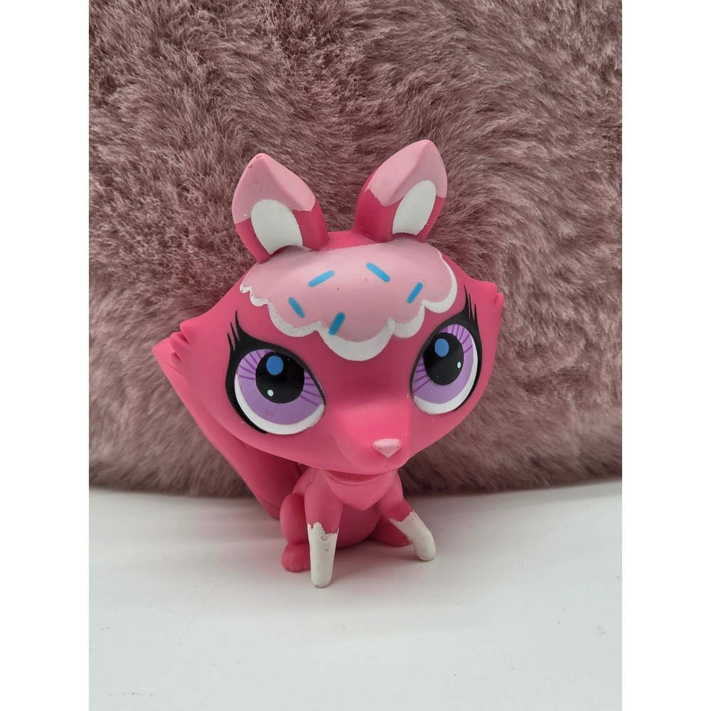 LPS Littlest Pet Shop Pink Fox with Big Eyes #3000 Pet Figure Collectable